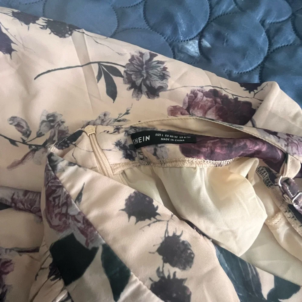 SHEIN Blush Pink Floral V-Neck Maxi Dress - Picture 4 of 4